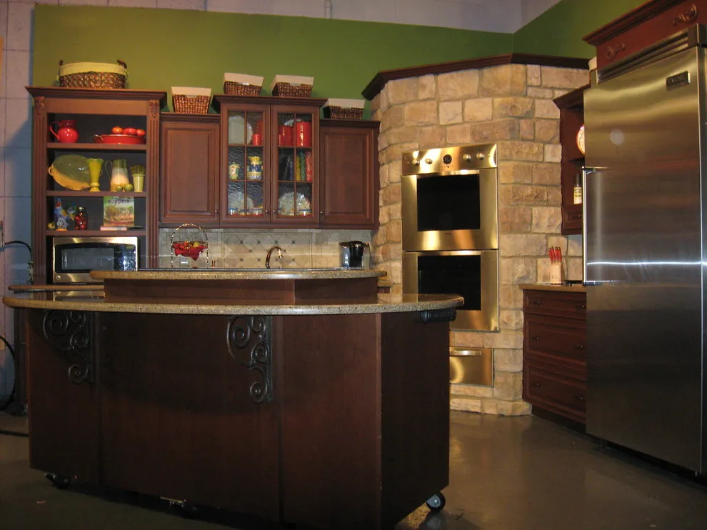 Tri-Cities Kitchen on WJHL Daytime by Design Phase Kitchens & Baths, Inc. - Photo 4
