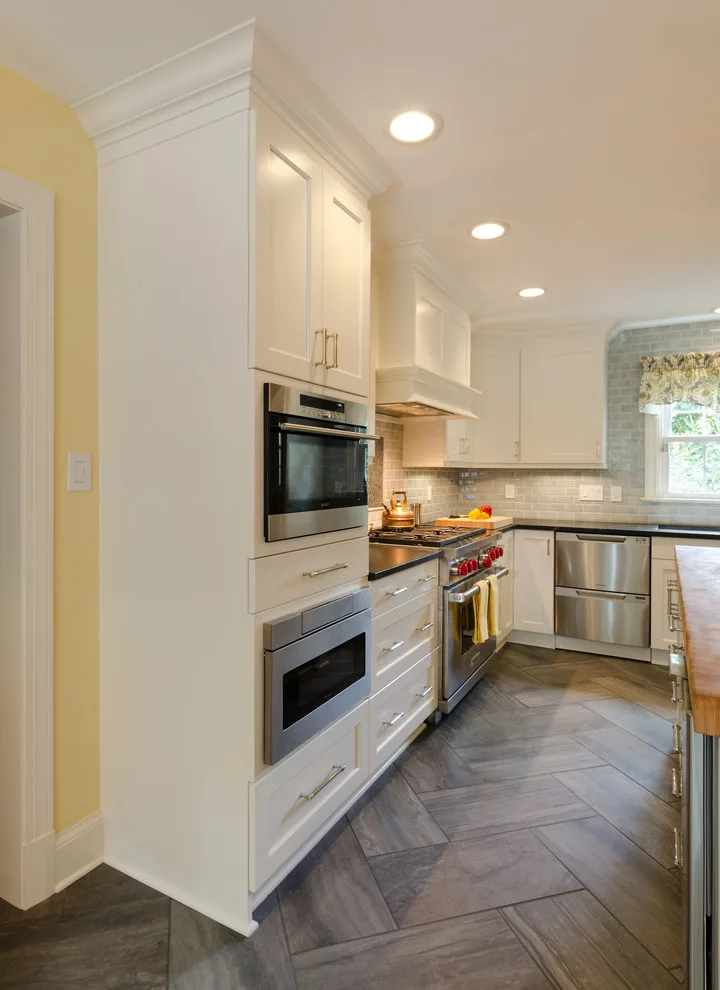 Timber Texture Isle by DesignLine Home Transformations - Photo 9