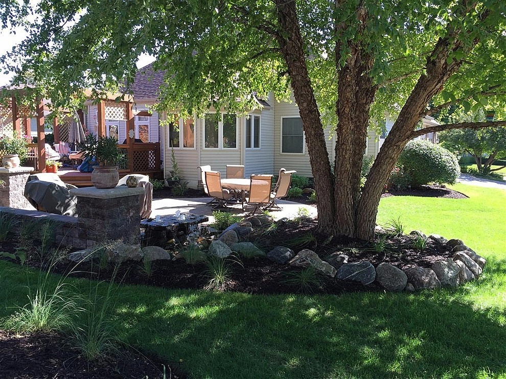 Residential Lawn & Landscaping Projects by Executive Lawn & Landscaping, LLC. - Photo 15