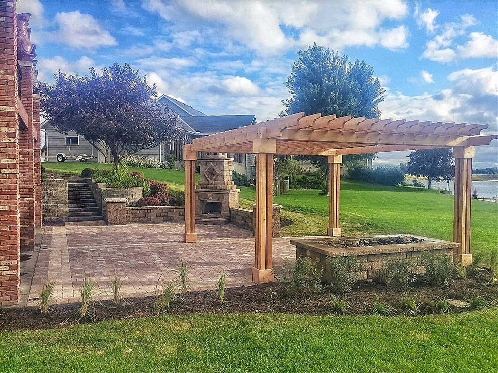 Outdoor Living by Executive Lawn & Landscaping, LLC. - Photo 5