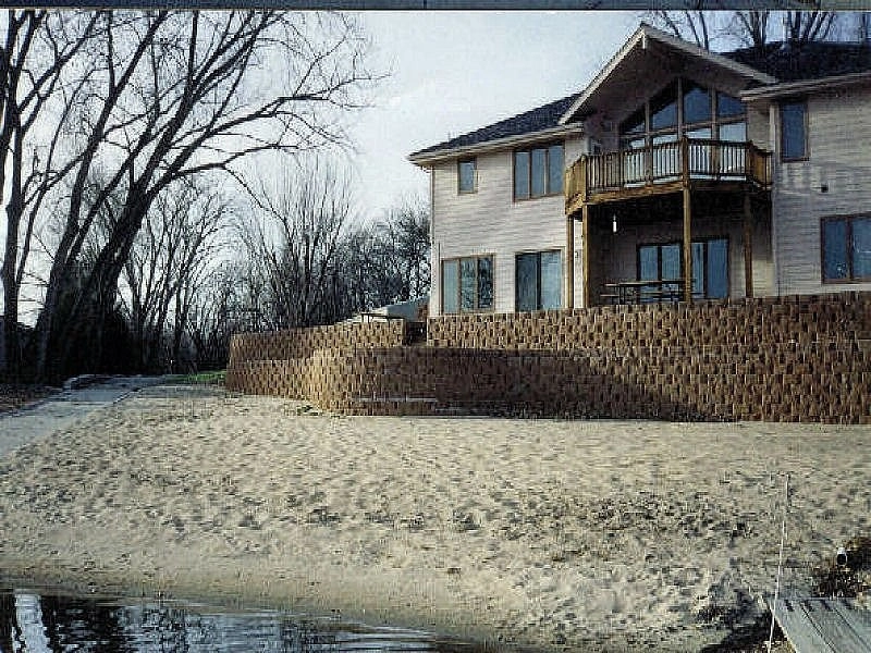 Executive Lawn & Landscaping, LLC. - Photo 12