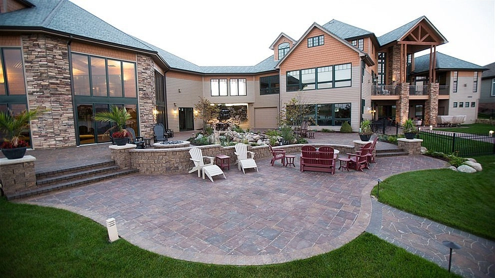 Outdoor Living by Executive Lawn & Landscaping, LLC. - Photo 4