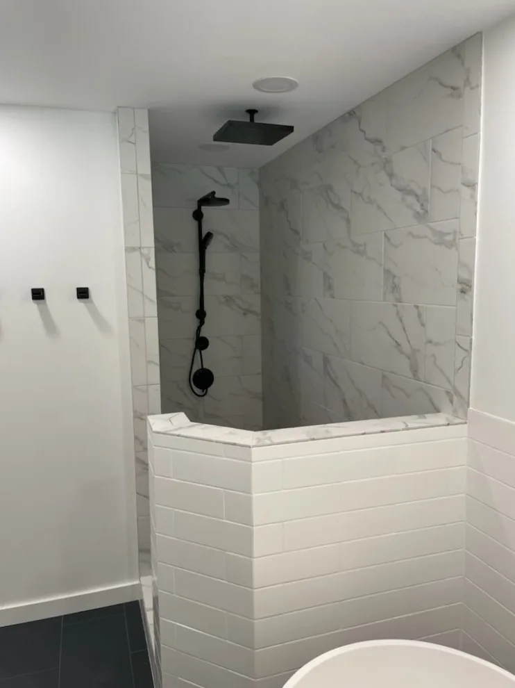 Kailua Home Expansion and Bathroom Upgrade by DJ's Construction, Inc. - Photo 9