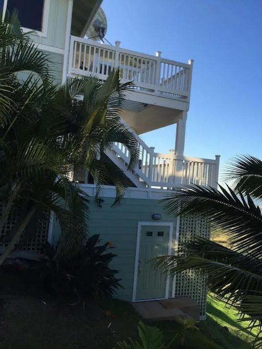Kapolei Two-Level Deck by DJ's Construction, Inc. - Photo 2