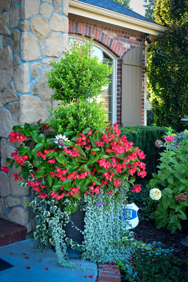 French Country Corner lot Courtyard by Breaking Ground - Photo 45