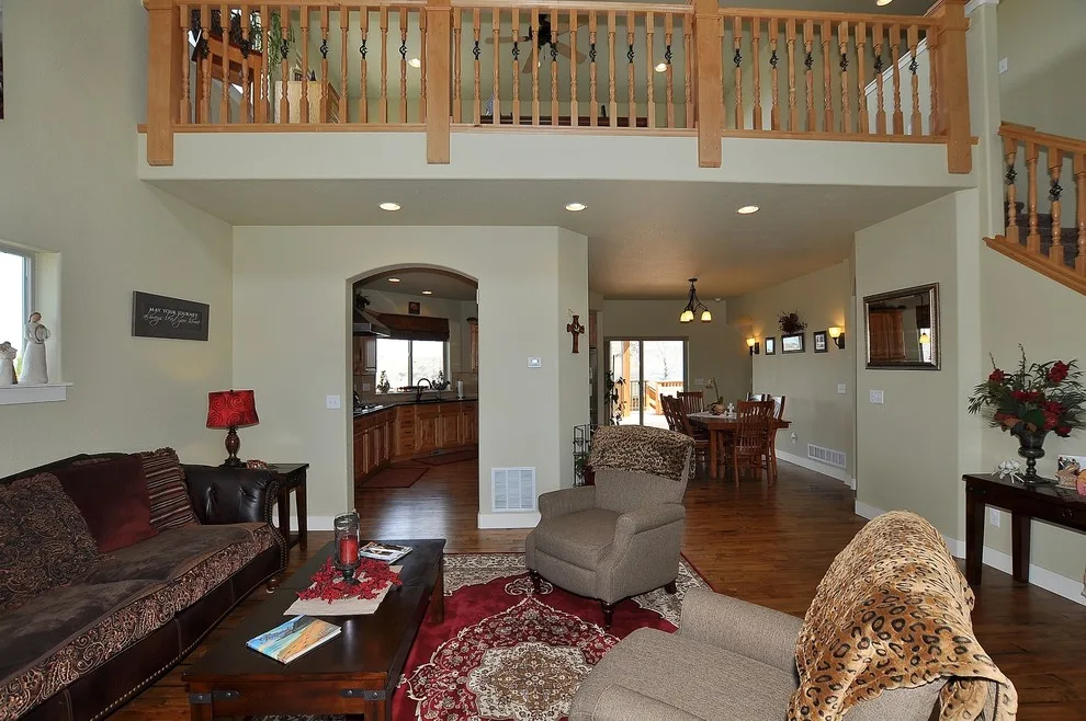 RealDeal LLC - Photo 12