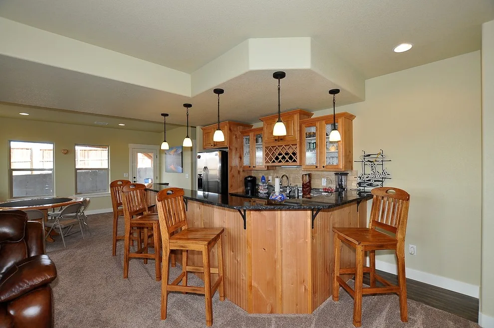 RealDeal LLC - Photo 6