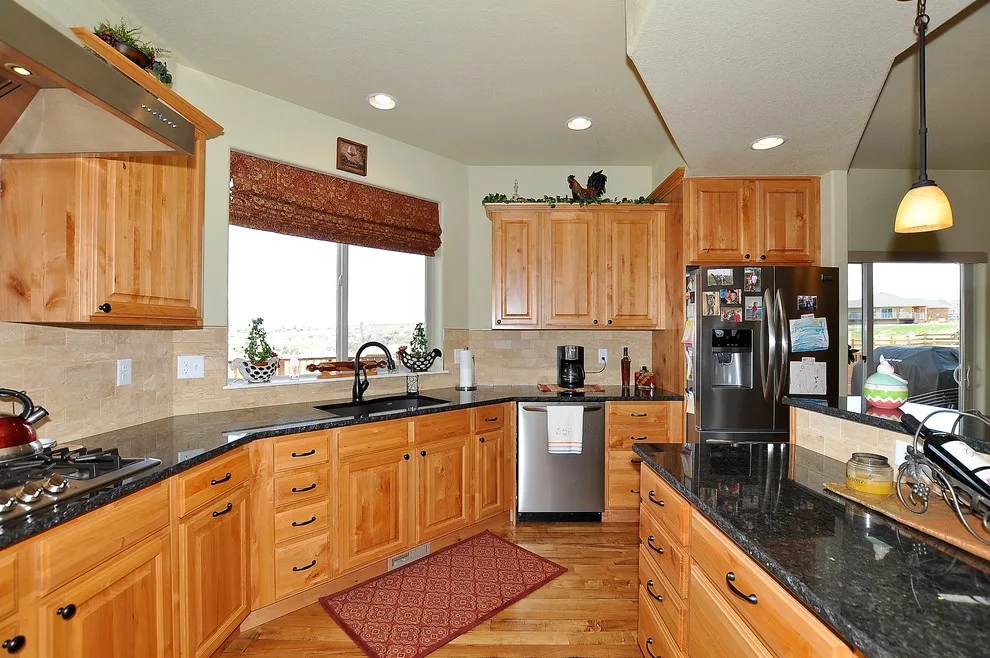 RealDeal LLC - Photo 11