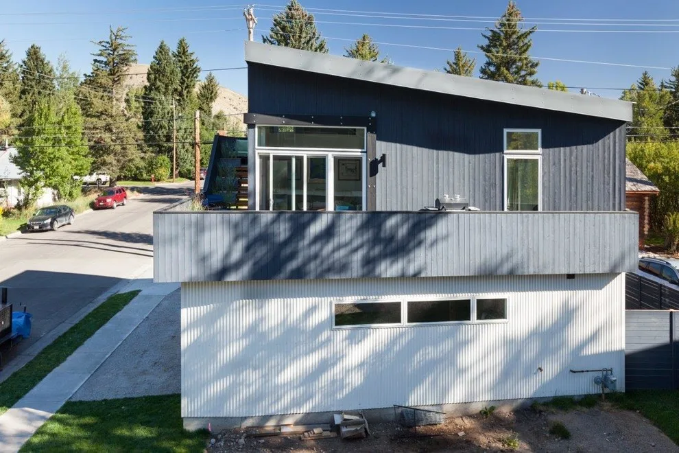 Jackson Home Renovation in Midcentury Style by New West Building Company - Photo 10