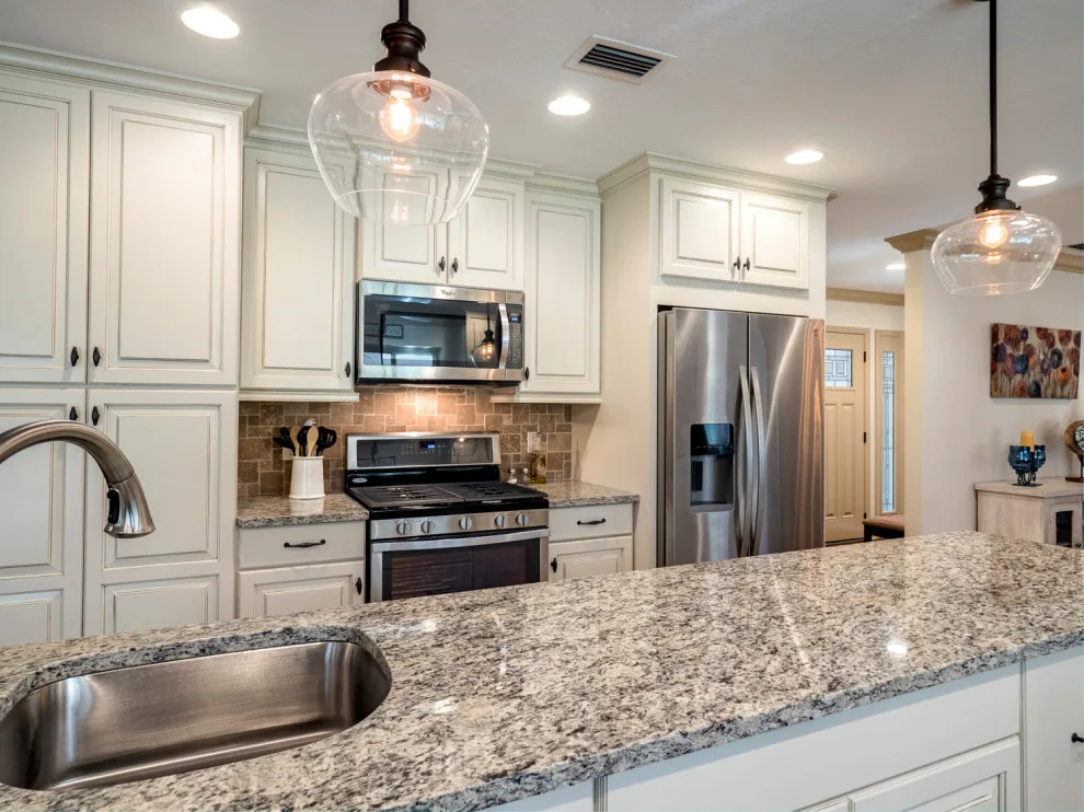 2015 Kingswood Kitchen and Bathroom Renovation by Robinson Renovation & Custom Homes, Inc. - Photo 9