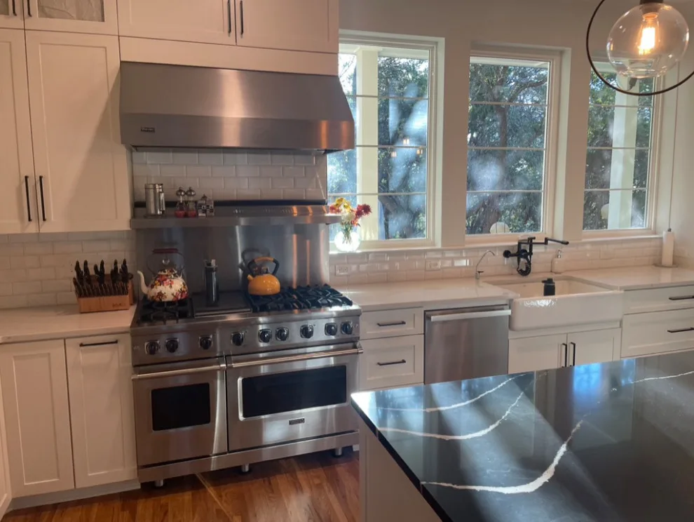 Culinary and Sanitary Spaces by Lifestyle Designs And Remodeling - Photo 7