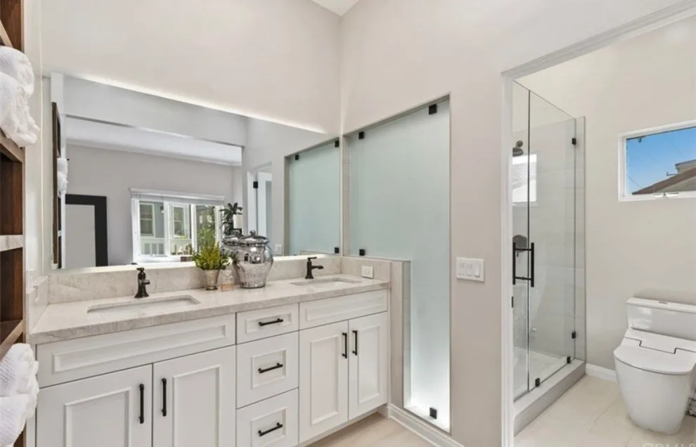 Recent Kitchen and Bathroom Projects by Katz Design & Builders Inc. - Photo 2