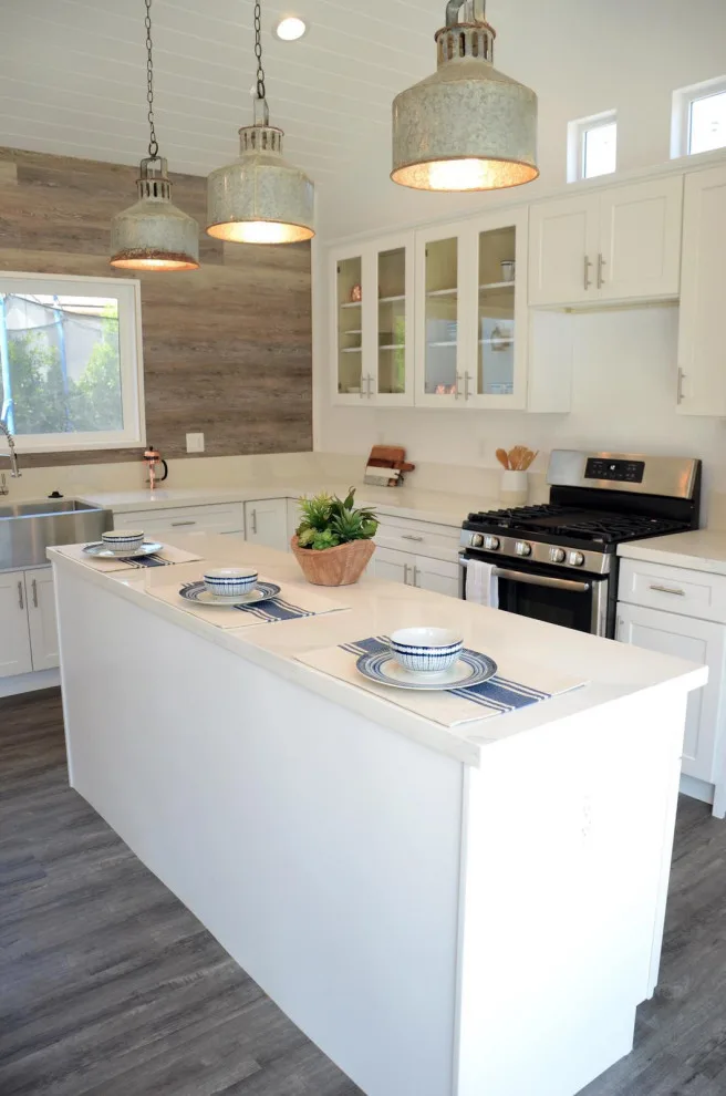 Recent Kitchen and Bathroom Projects by Katz Design & Builders Inc. - Photo 13