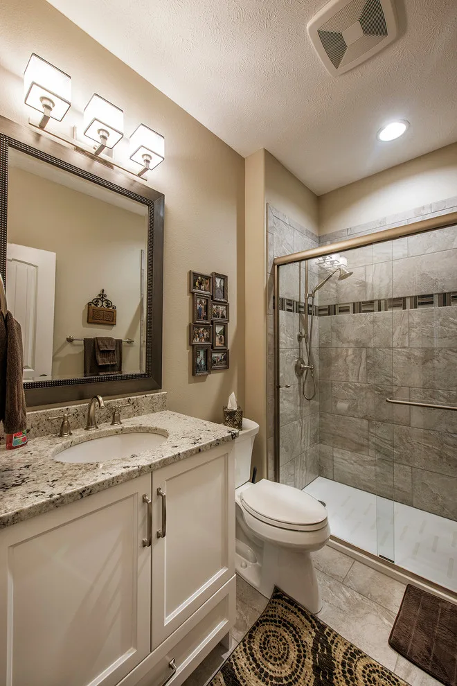 Home Renovation: Kitchen and Bathroom by Monticello Custom Homes And Remodeling - Photo 7