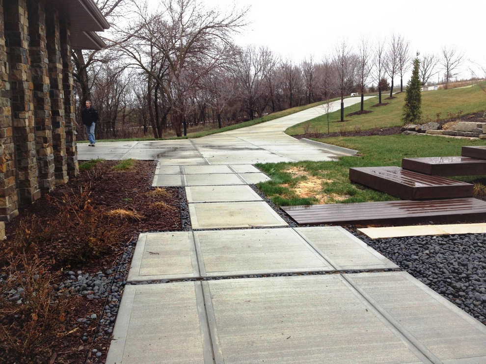 Modern Hillside Entry and Sculpture Garden by Breaking Ground - Photo 34