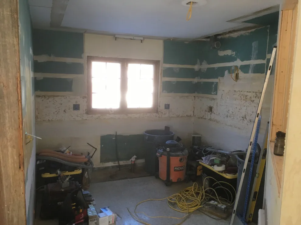 Finn's Home Improvement - Photo 12