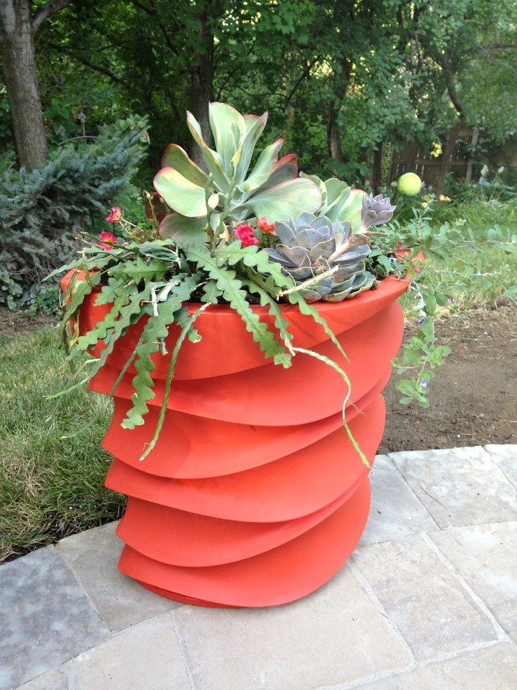 Outdoor Living by Breaking Ground - Photo 44