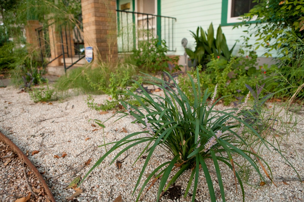 Fertile Ground Organic Gardens - Photo 4