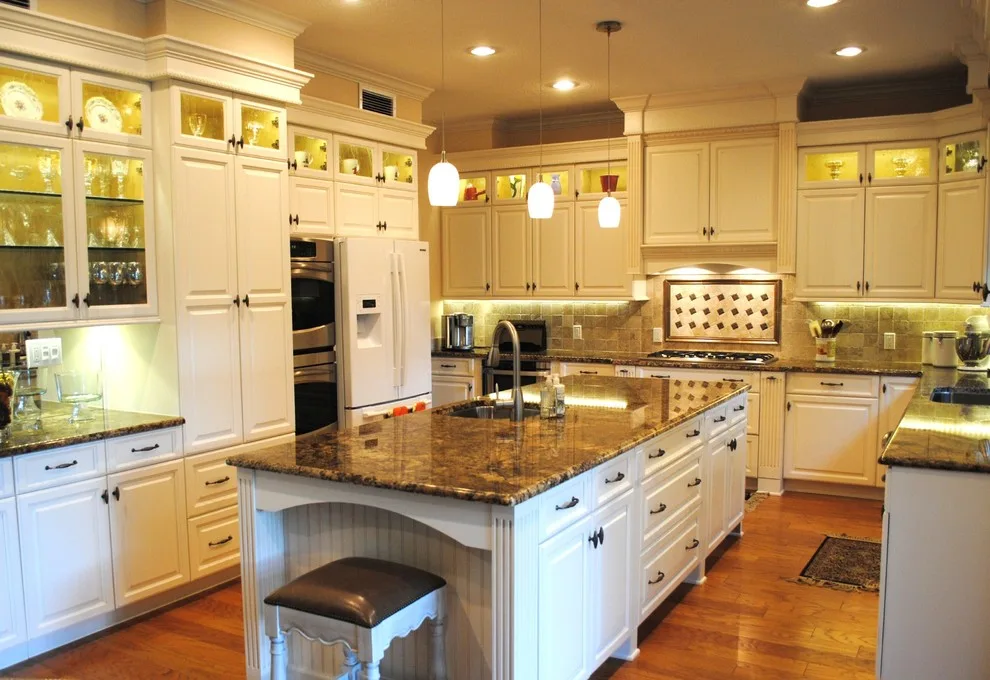 Bespoke Kitchen Cabinets by L-Bro Enterprises Inc. - Photo 3