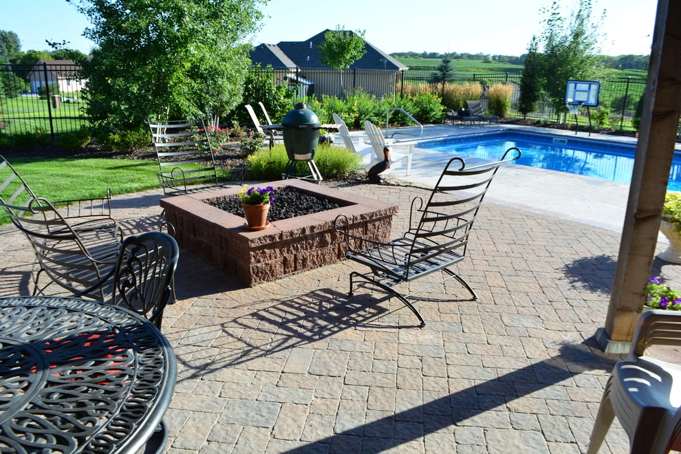 Comfortable Backyard Retreat by Breaking Ground - Photo 9