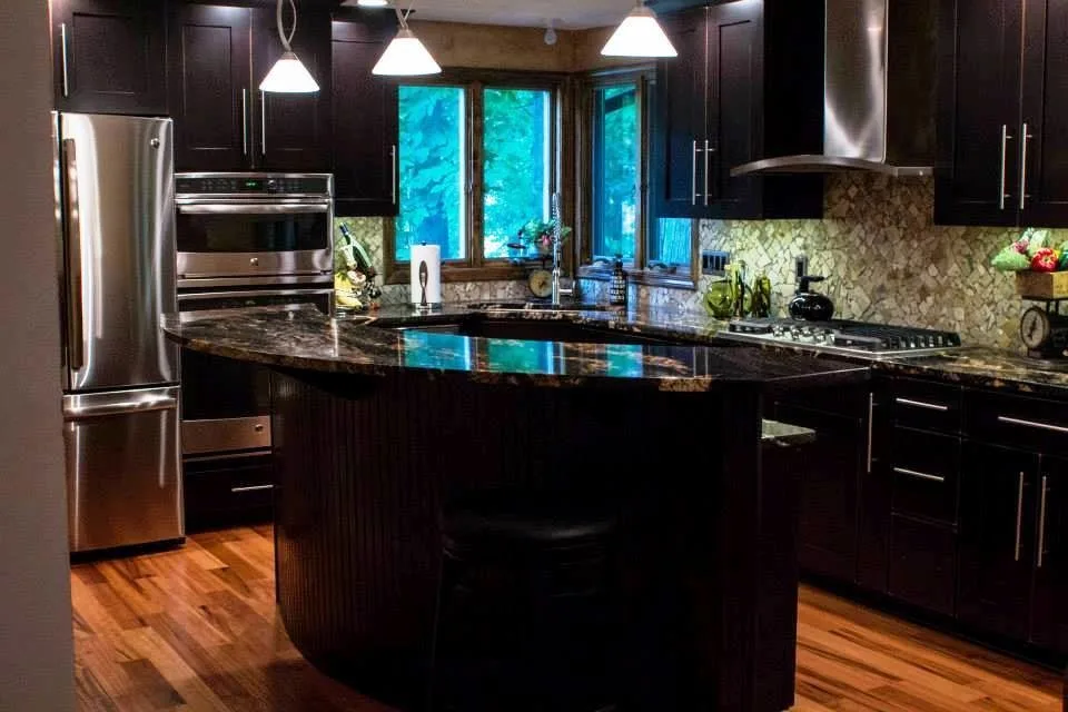 American Custom Exteriors And Interiors - Photo 10