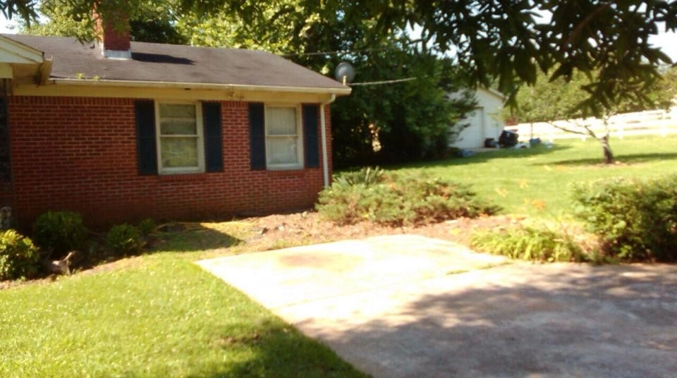 L & D Landscaping - Photo 12
