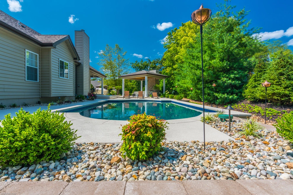 Saint Peters Landscape by Flora Design And Landscape - Photo 5
