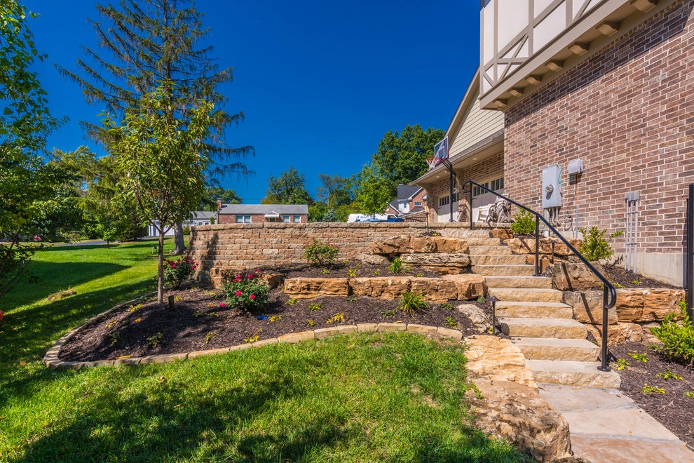 Olivette Landscape by Flora Design And Landscape - Photo 2
