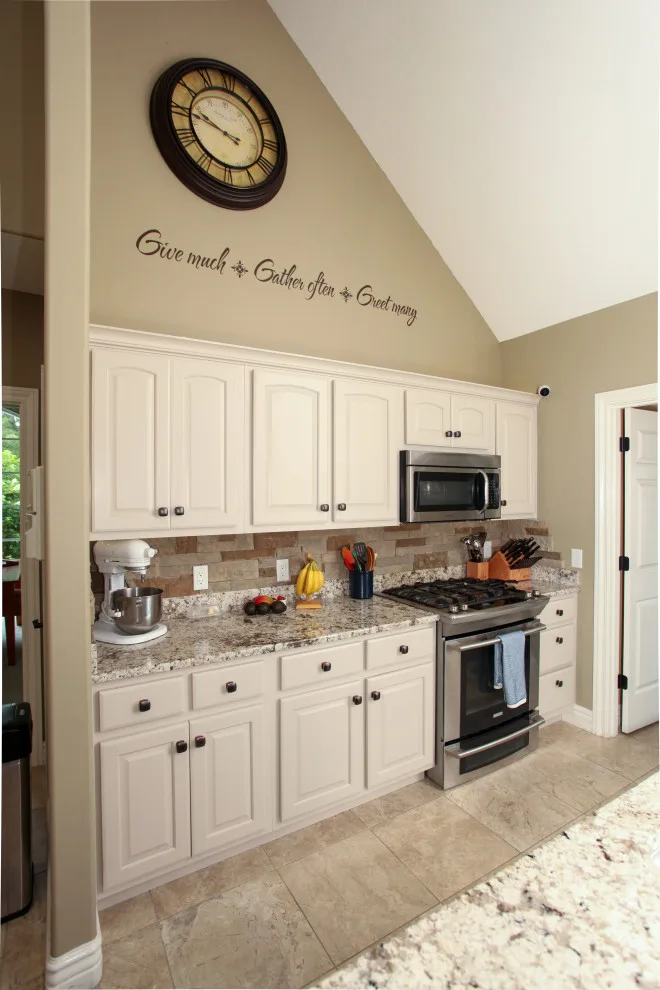 Kitchen Renovation by Miracle Contracting Inc. - Photo 16