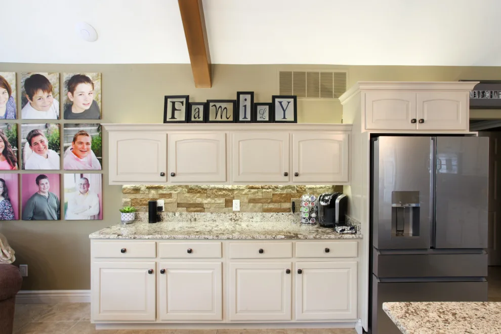 Kitchen Renovation by Miracle Contracting Inc. - Photo 15