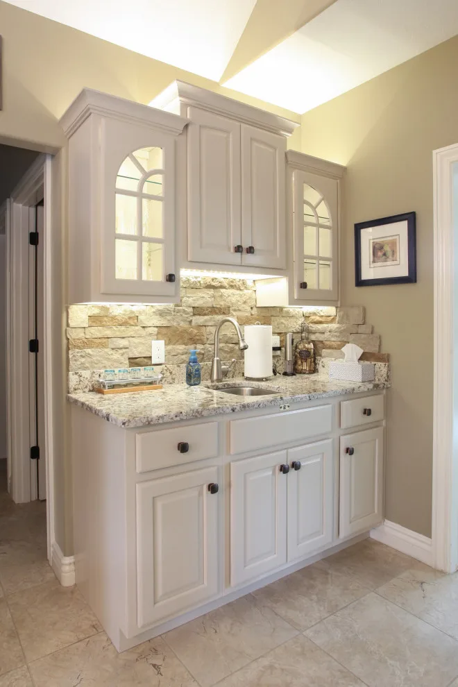 Kitchen Renovation by Miracle Contracting Inc. - Photo 14