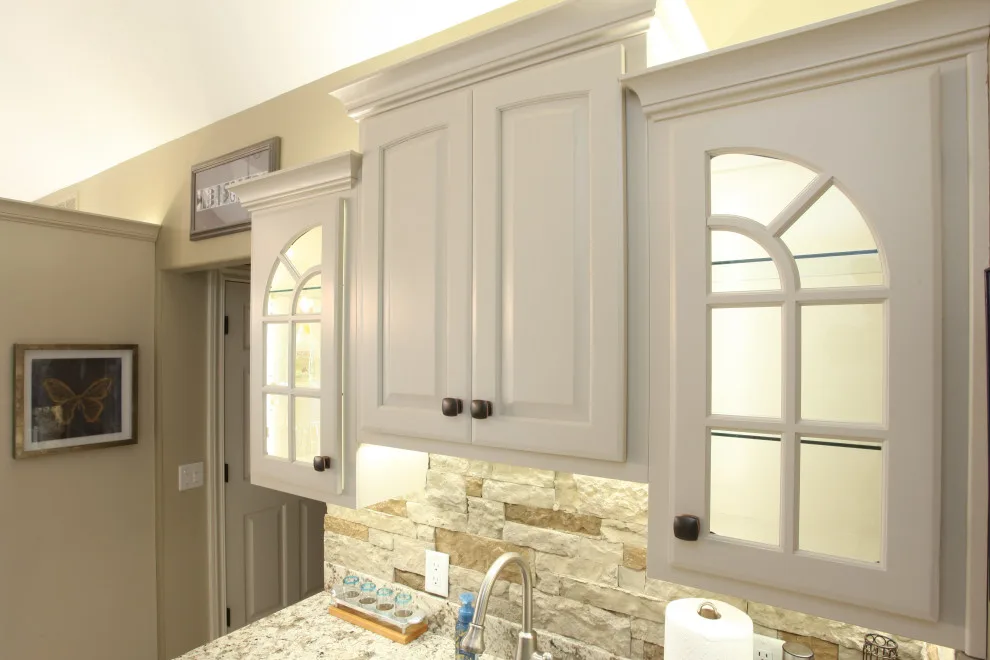 Kitchen Renovation by Miracle Contracting Inc. - Photo 9