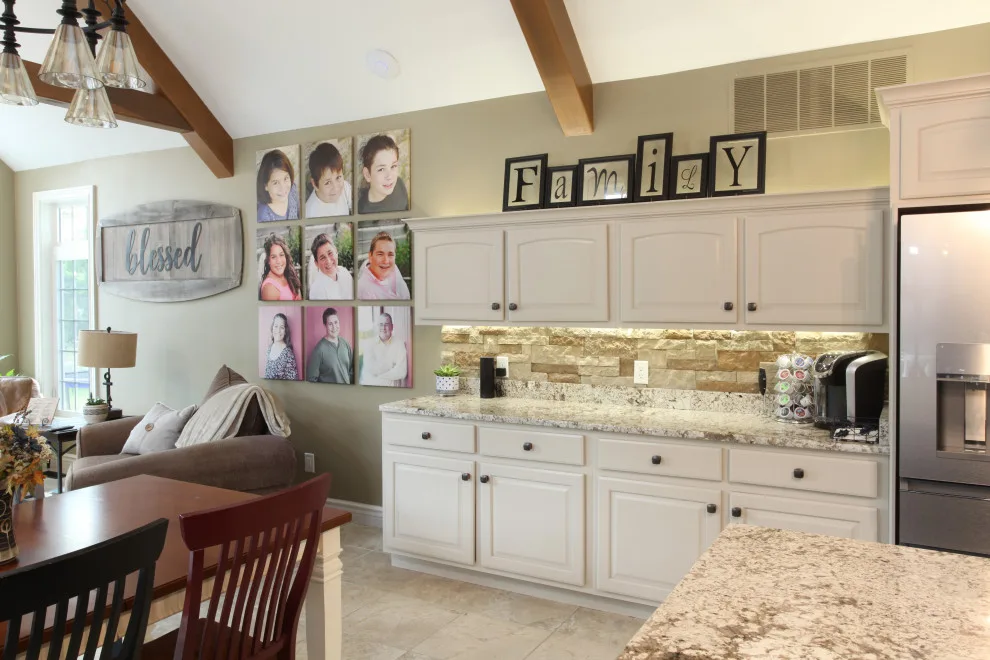 Kitchen Renovation by Miracle Contracting Inc. - Photo 17
