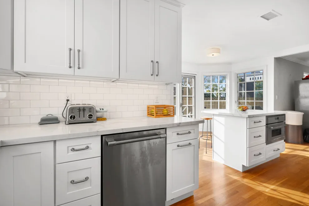 Seal Beach, CA Kitchen Renovation by Katz Design & Builders Inc. - Photo 17