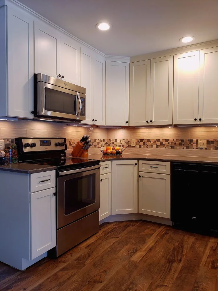 West Bend Home - Kitchen Renovation by Cornerstone Remodeling, Ltd - Photo 7