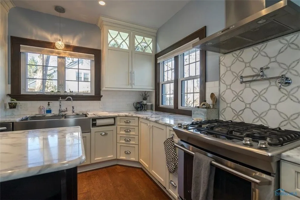 Kitchen remodel and enhancements by Carbon Construction Company - Photo 2