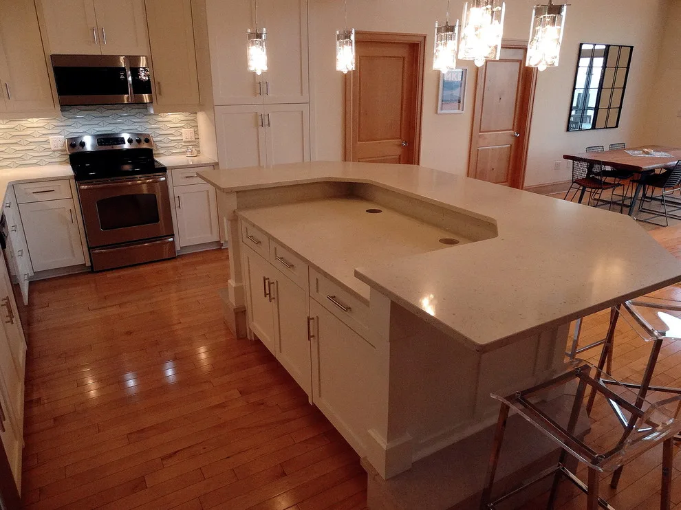Milwaukee Home - Kitchen Renovations by Cornerstone Remodeling, Ltd - Photo 12