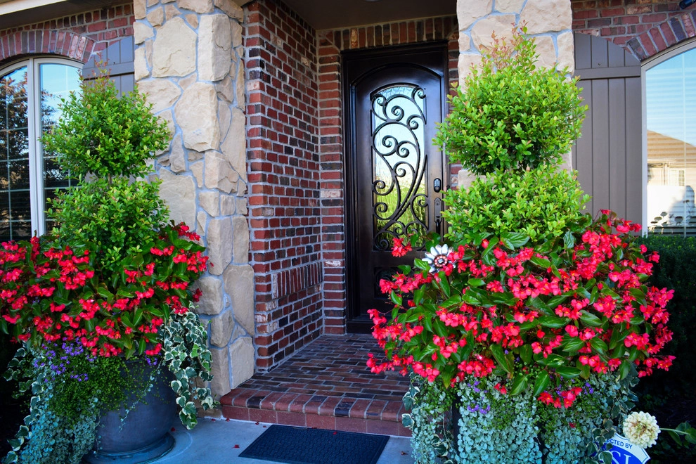 French Country Corner lot Courtyard by Breaking Ground - Photo 31