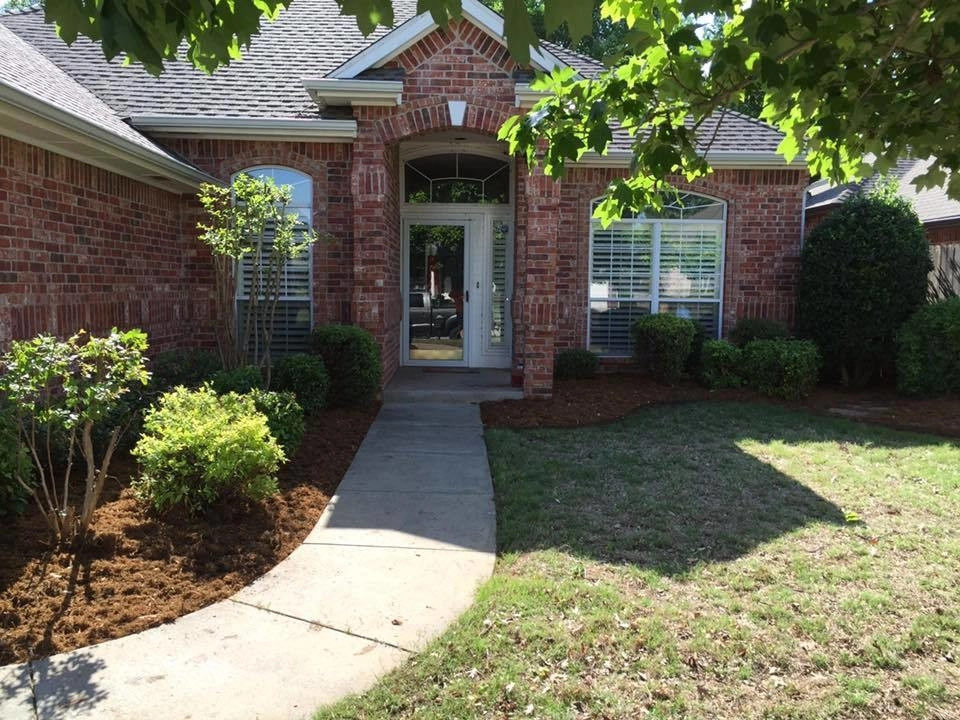 Landscaping by Freemans Landscape - Photo 8