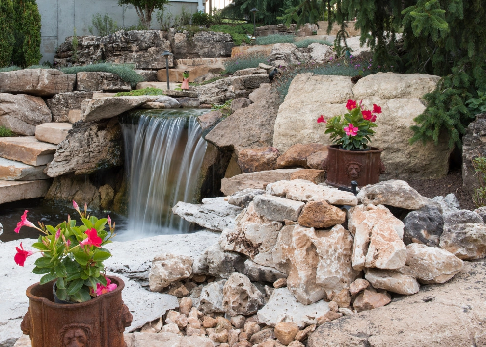 Pool Landscape | St. Louis, MO by Frisella Landscape Group - Photo 9