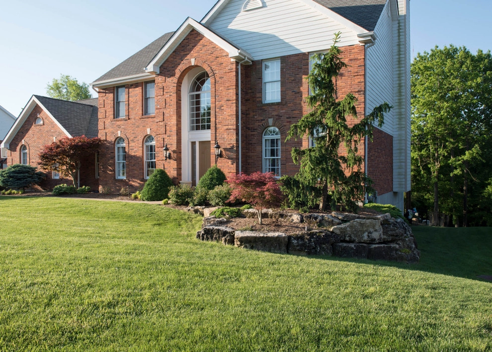 Pool Landscape | St. Louis, MO by Frisella Landscape Group - Photo 10