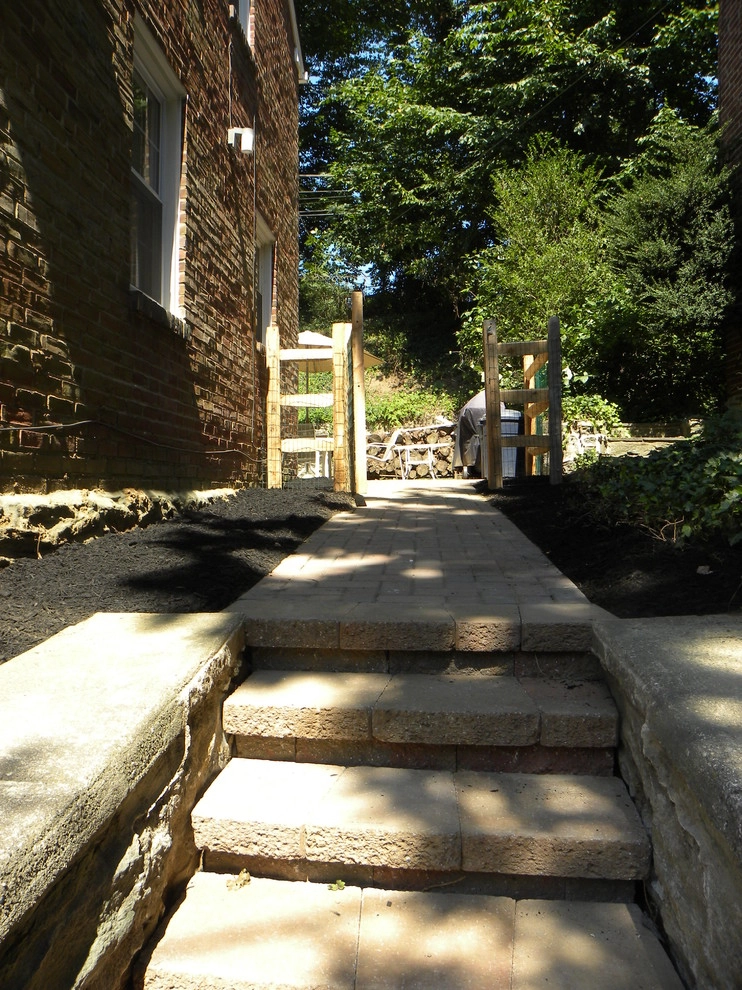 Froio's Lawn & Landscape - Photo 9