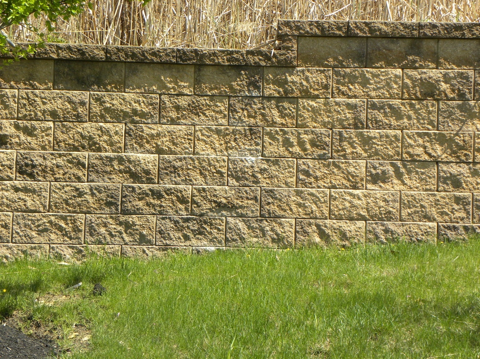 Hardscaping by Froio's Lawn & Landscape - Photo 14