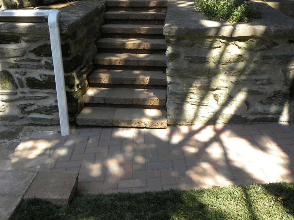 Froio's Lawn & Landscape - Photo 12