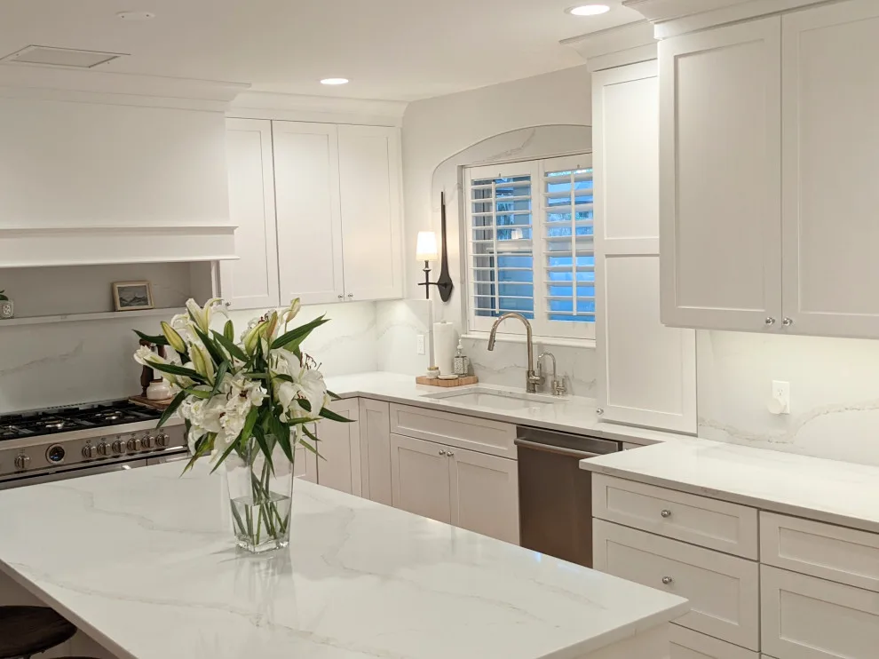 Distinctive Homes, LLC - Photo 2