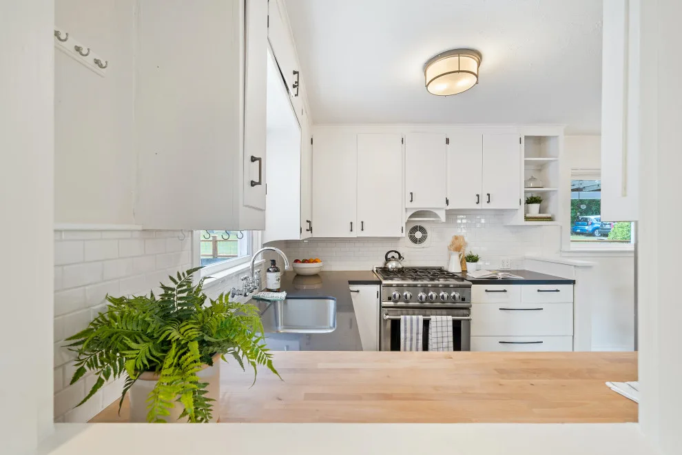 Clark Construction - Photo 14
