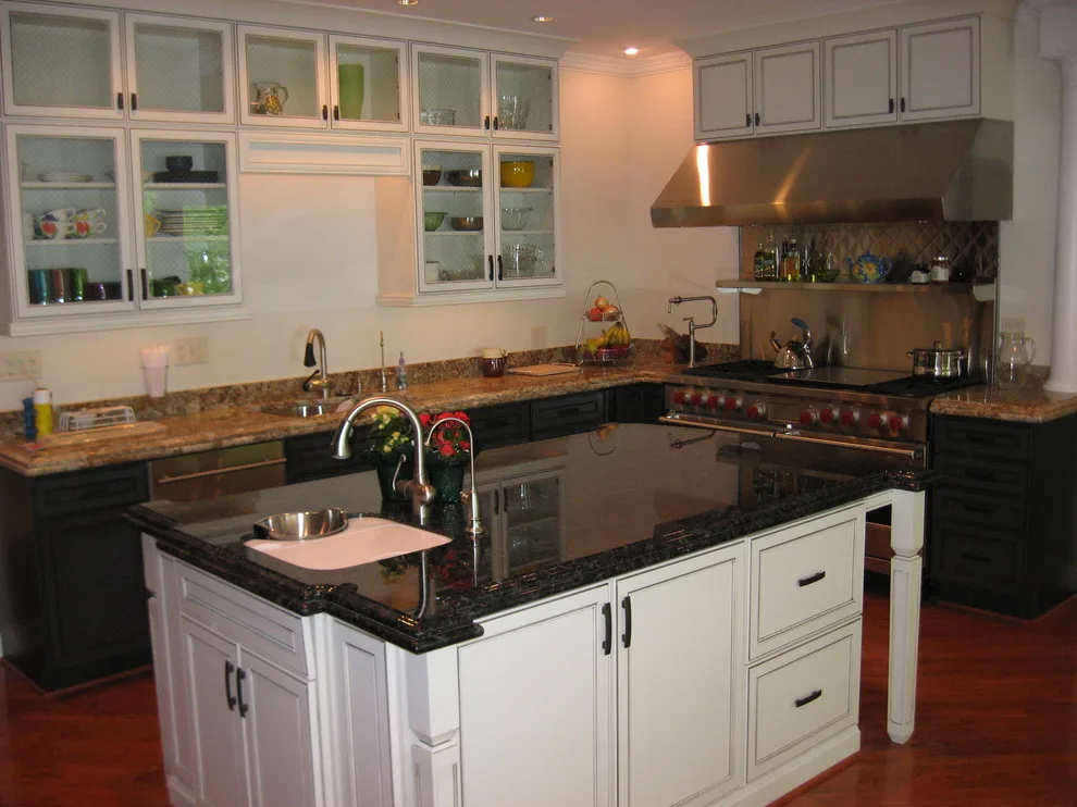 Classic Kitchen by Meyer General Contracting - Photo 4