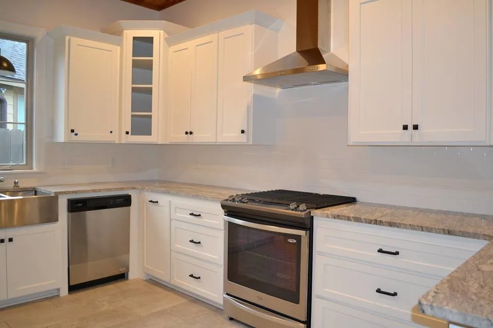 Bates Estates LLC - Photo 13