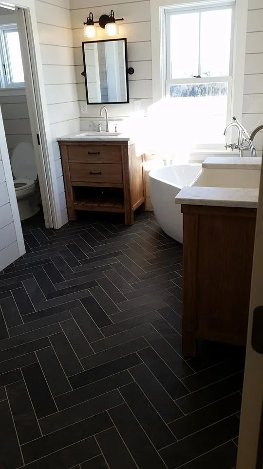 Re-Modern Homes Inc/All Aspects Tile And Carpentry - Photo 11