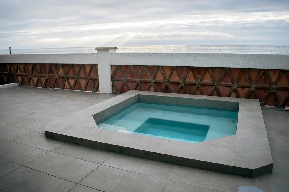 Windansea Beach La Jolla Renovation by Chaun Miller Design & Construction - Photo 14